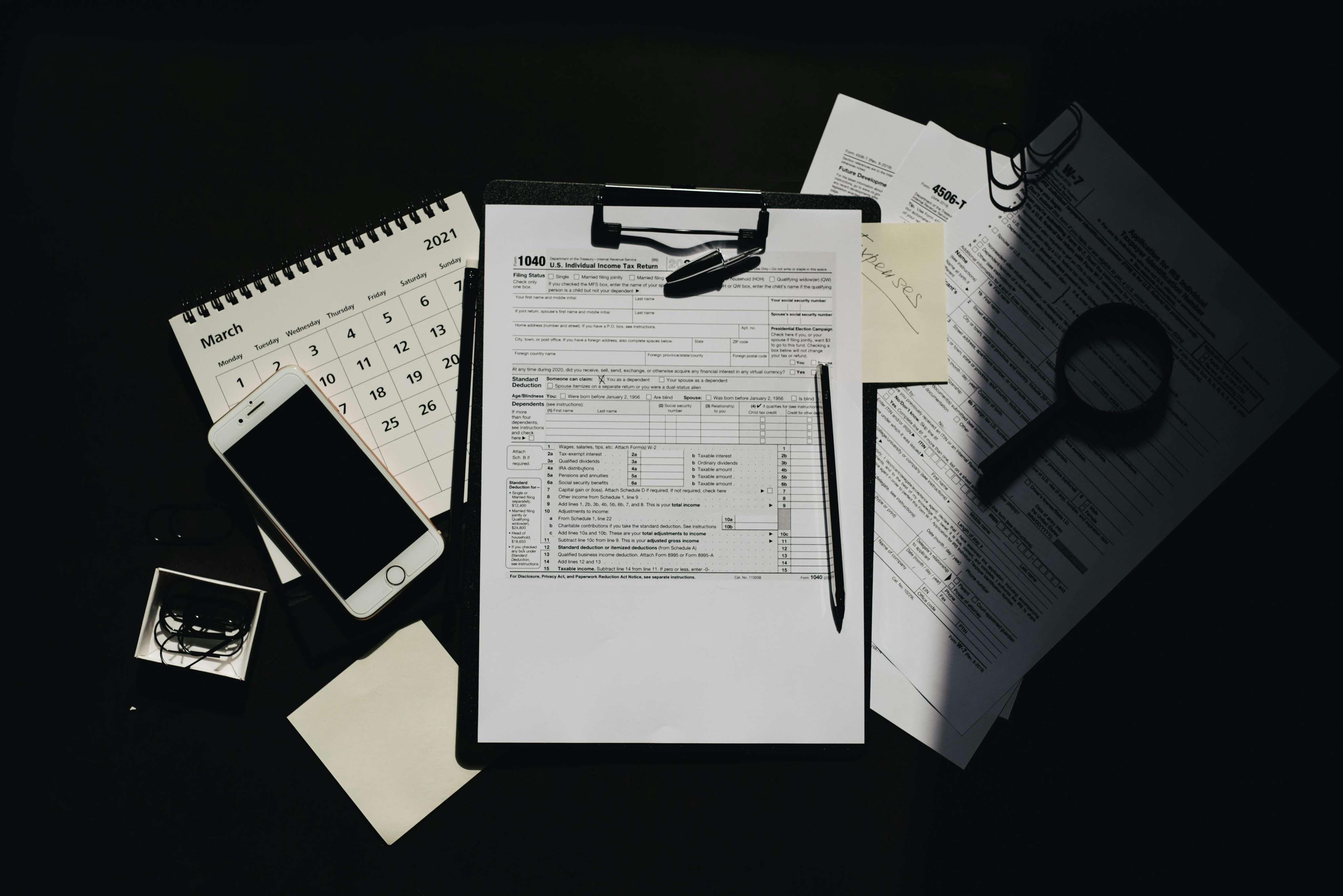 Infinite Banking in Canada: Should You Borrow from Your Life Insurance Policy?