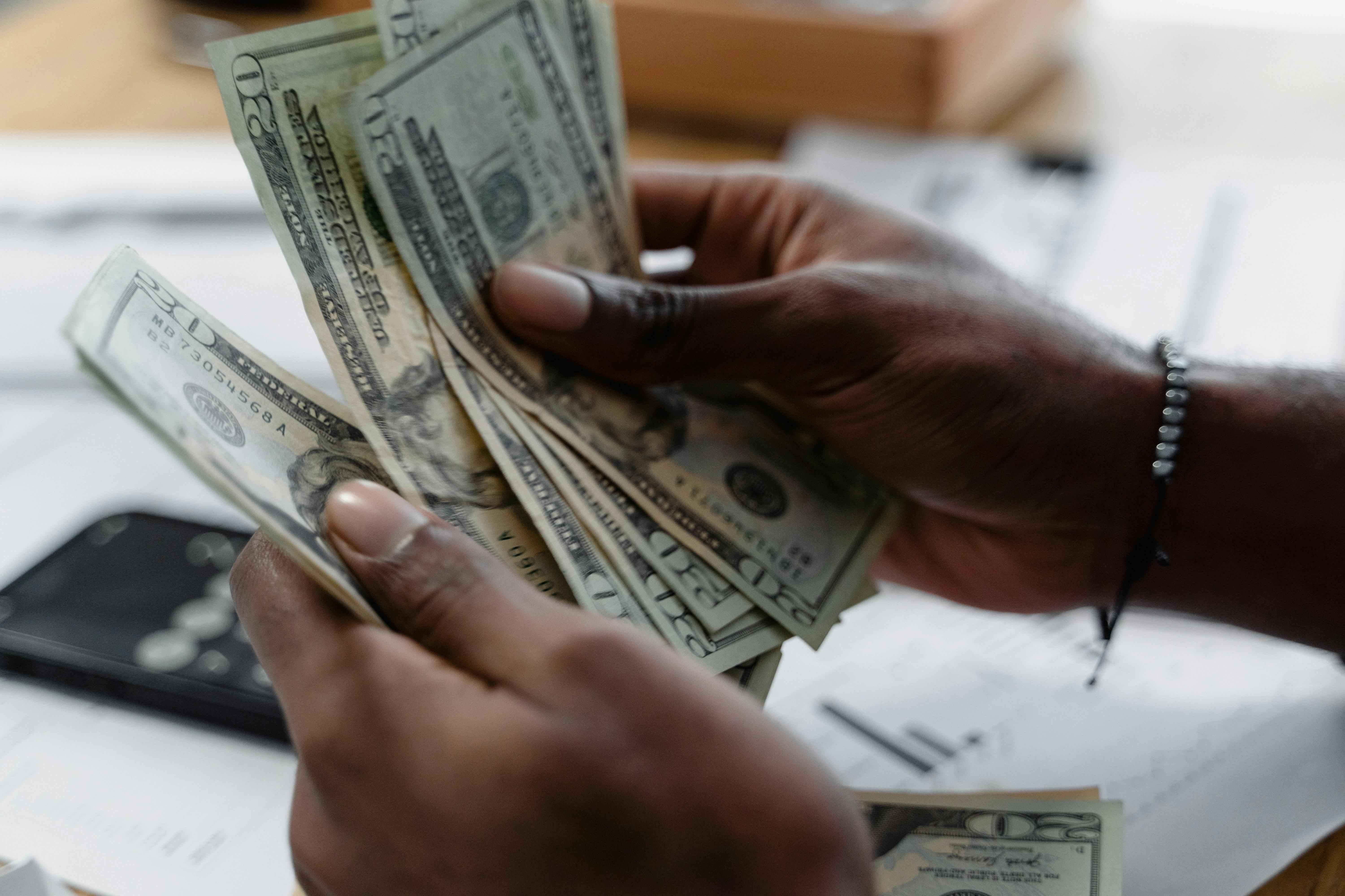 How to Avoid the Common Tax Pitfalls of Day Trading